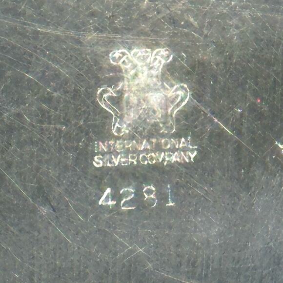 International Silver Company Ornate Floral Filigree Round 12" Serving Tray-Nice - Picture 7 of 7